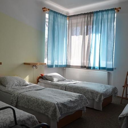 Kwatery Pracownicze Tolek Varsó Kültér fotó
